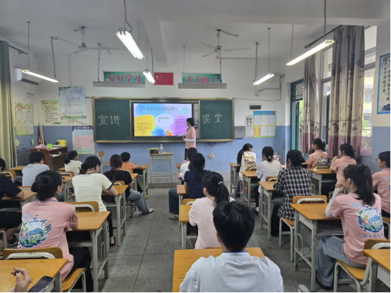青春賦能成長——中共渠舊鎮(zhèn)團(tuán)委攜手高校開展2025年暑期“三下鄉(xiāng)”活動(dòng)教學(xué)演示用品紀(jì)實(shí)